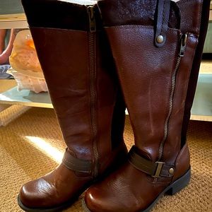 Earth origin size 6.5 wide boots